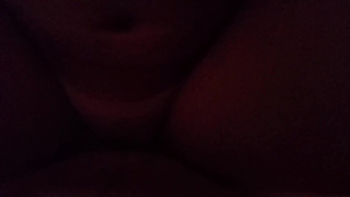 Упругая задница девушки скачет на члене